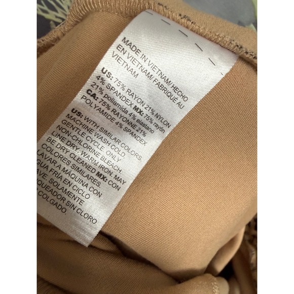 Chicos Leopard Print Leggings Pants Women's Size 0R Tan Black - Picture 4 of 8